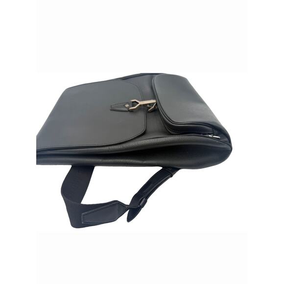 Authentic Louis Vuitton Cassier Backpack – Black Taiga Leather (Authenticated) - Picture 3 of 15